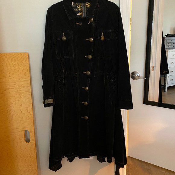 Corduroy long women’s coat - Picture 6 of 8